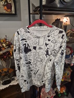 Black & White Sketch Print Long Sleeve Top